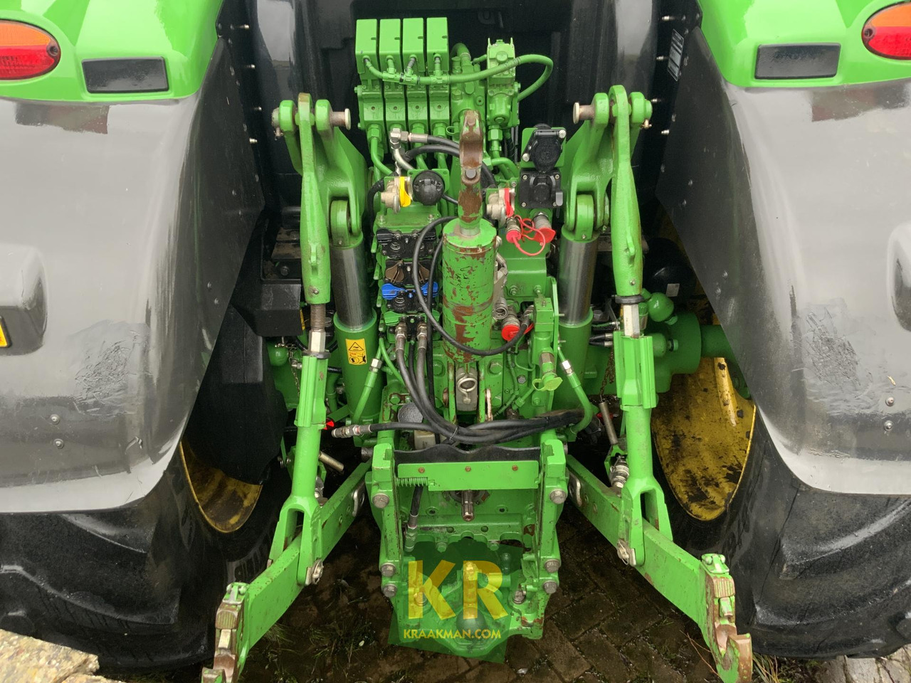 6215R John Deere - Farm tractor: picture 4 6215R John Deere - Farm tractor: picture 4