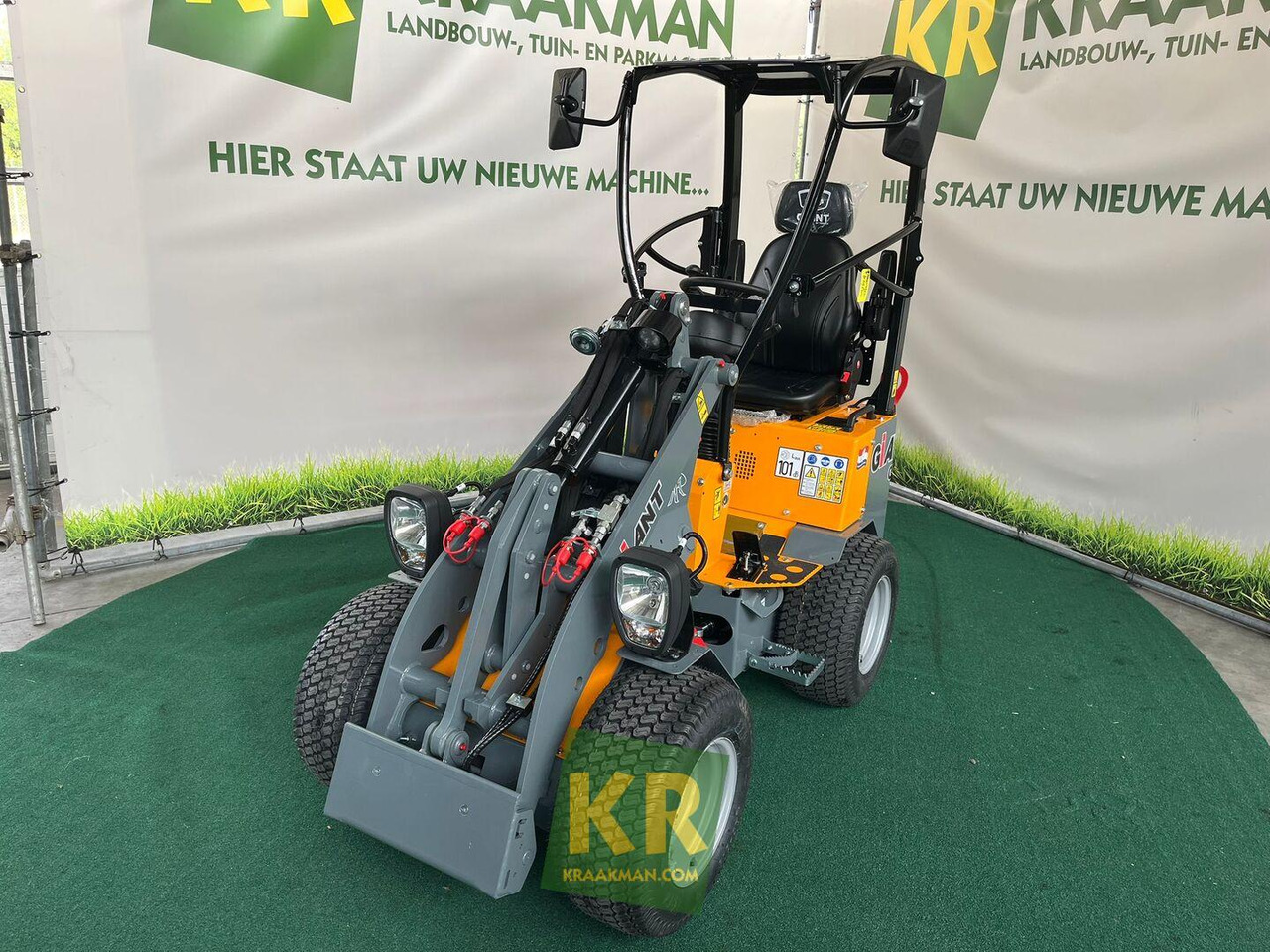 G1200 Giant - Compact loader: picture 2 G1200 Giant - Compact loader: picture 2
