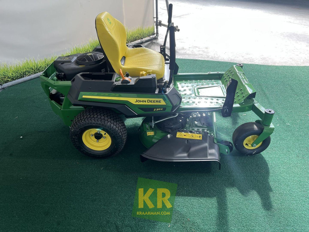 John Deere Z315E Zeroturn maaier  - Garden mower: picture 4 John Deere Z315E Zeroturn maaier  - Garden mower: picture 4