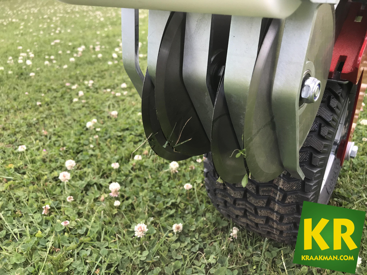 Vredo Turf Buddy - Seed drill: picture 5 Vredo Turf Buddy - Seed drill: picture 5