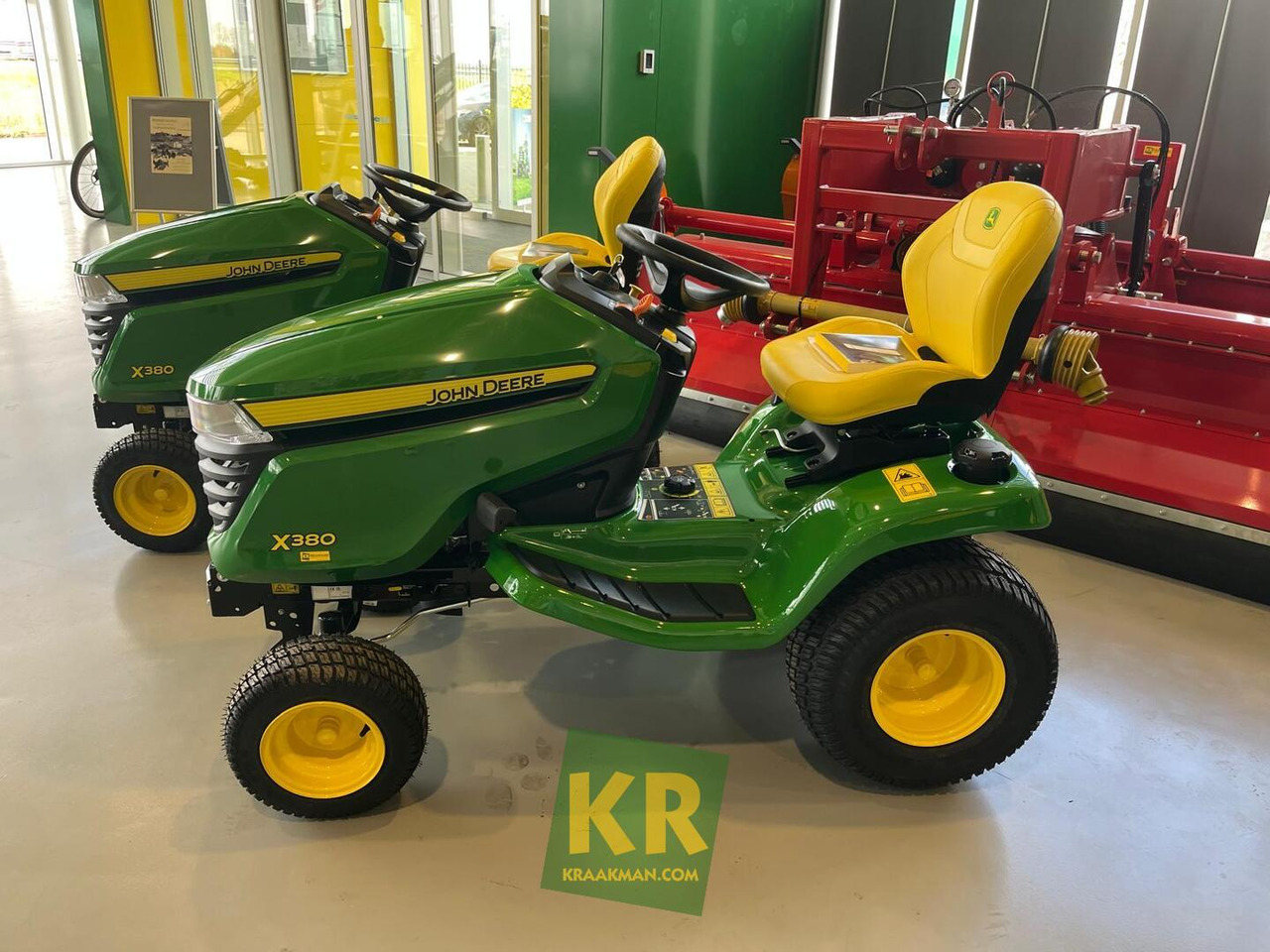 X380 John Deere  - Garden mower: picture 4 X380 John Deere  - Garden mower: picture 4