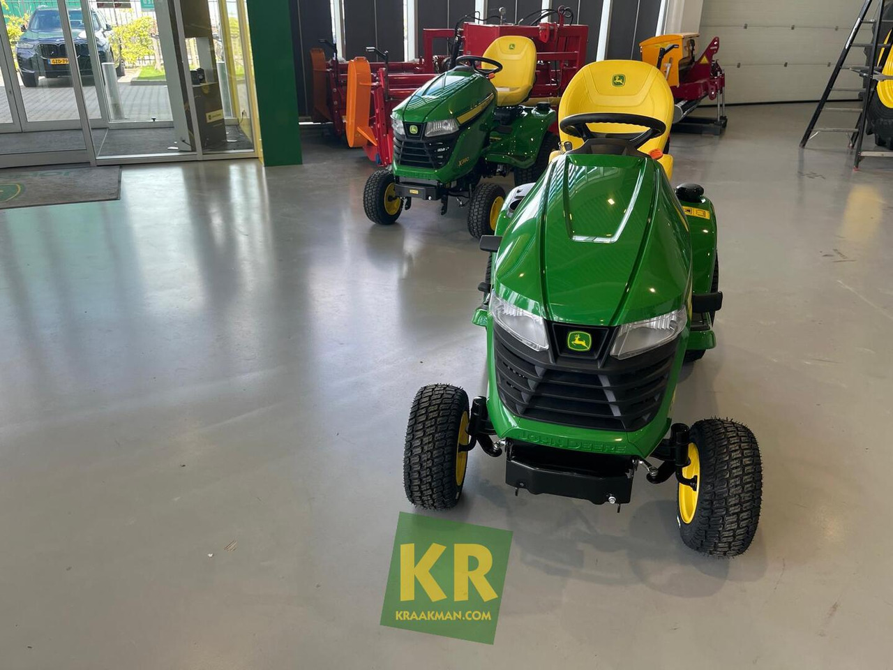 X380 John Deere  - Garden mower: picture 3 X380 John Deere  - Garden mower: picture 3