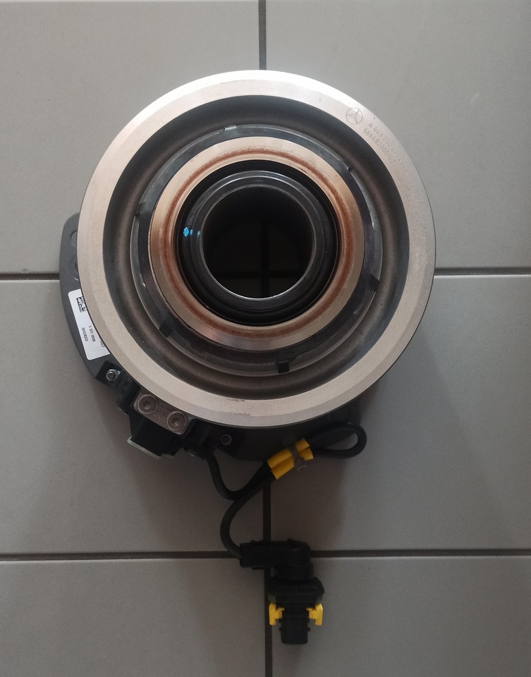 MERCEDES-BENZ ACTROS ANTOS AROCS ATEGO MP4 MP5 0032502115 - Clutch and parts for Truck: picture 1 MERCEDES-BENZ ACTROS ANTOS AROCS ATEGO MP4 MP5 0032502115 - Clutch and parts for Truck: picture 1