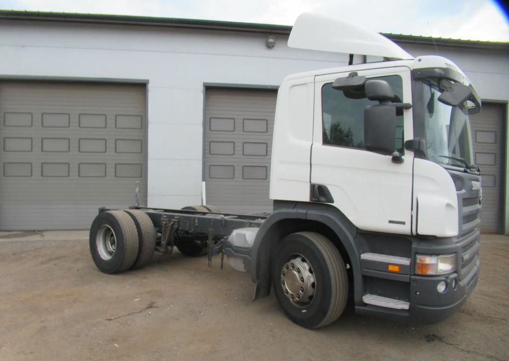 Scania P360 - Cab chassis truck: picture 2 Scania P360 - Cab chassis truck: picture 2