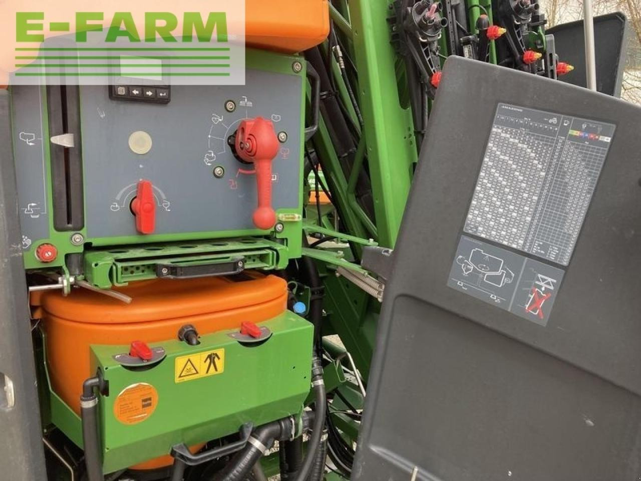 Amazone uf 2002, 25 cm düsenabstand - Tractor mounted sprayer: picture 4 Amazone uf 2002, 25 cm düsenabstand - Tractor mounted sprayer: picture 4