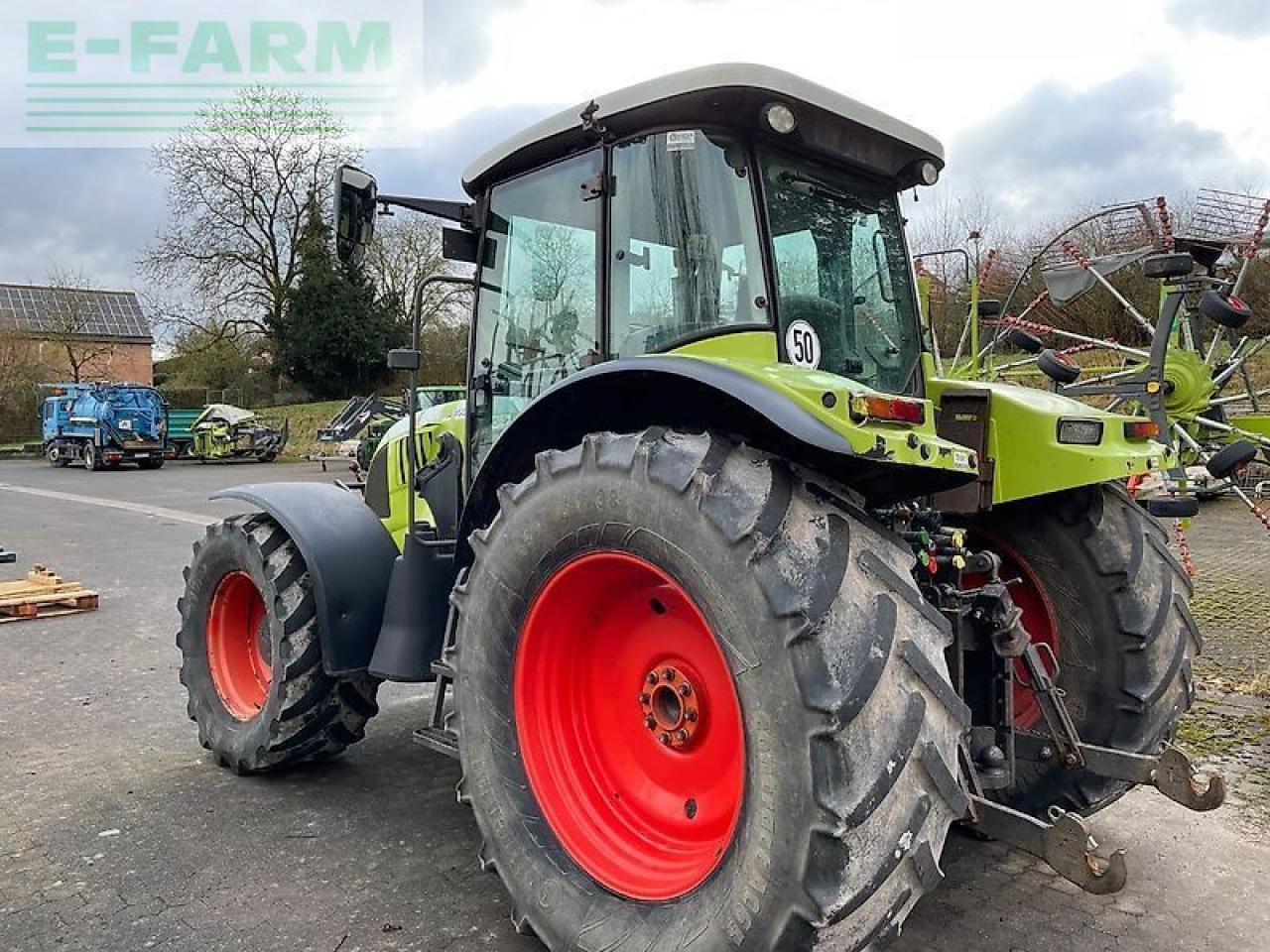 CLAAS ares 697 atz mit fronthydraulik und frontladerkonsolen stoll ATZ - Farm tractor: picture 4 CLAAS ares 697 atz mit fronthydraulik und frontladerkonsolen stoll ATZ - Farm tractor: picture 4