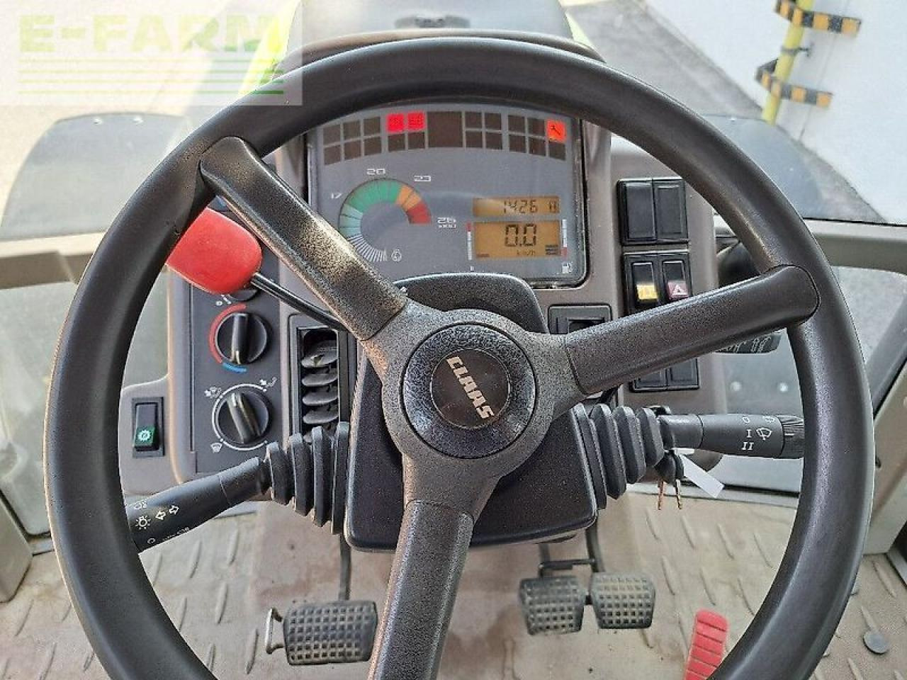 Farm tractor CLAAS ares 826: picture 14