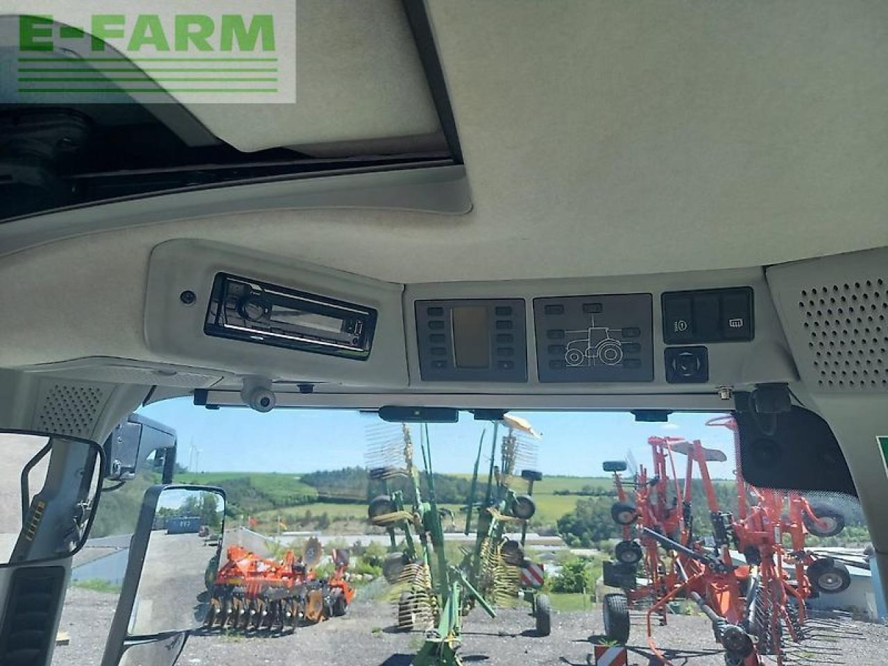 Farm tractor CLAAS arion 660 cmatic: picture 6