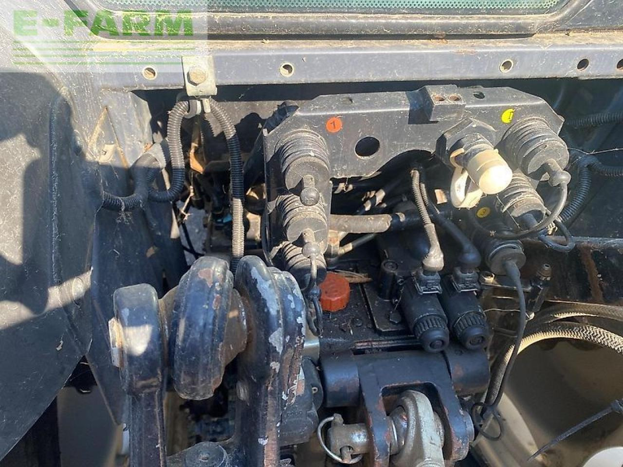Farm tractor Deutz-Fahr agrocompact f90: picture 23