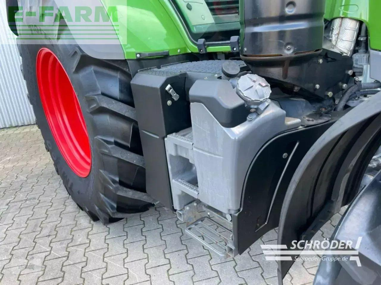 Farm tractor Fendt 724 s4 profi plus: picture 21