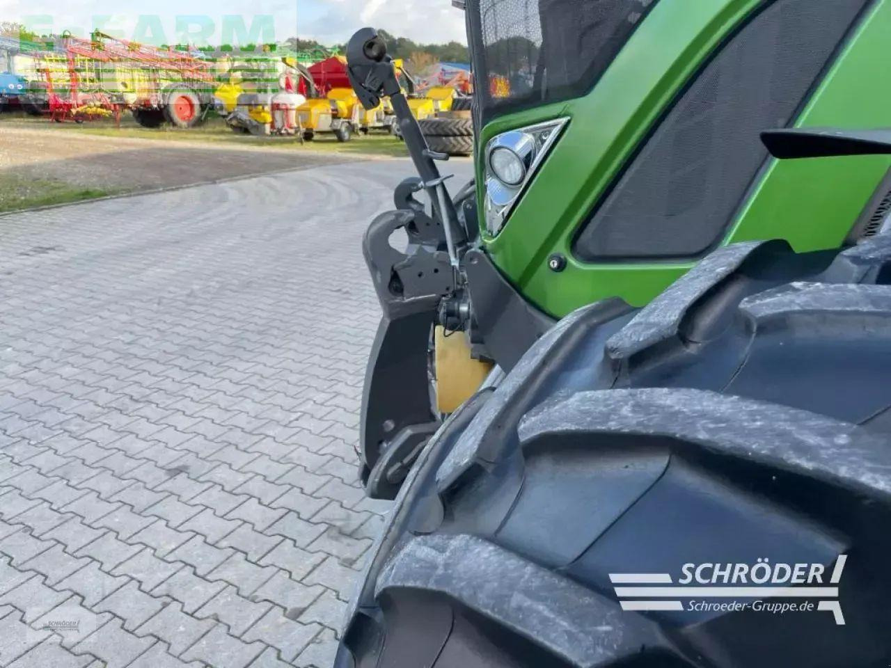 Farm tractor Fendt 724 s4 profi plus: picture 9