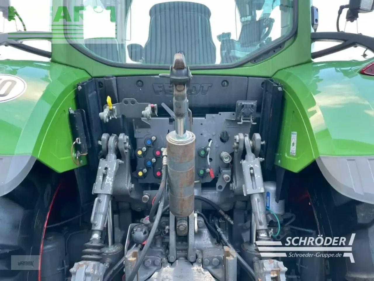Farm tractor Fendt 724 s4 profi plus: picture 18