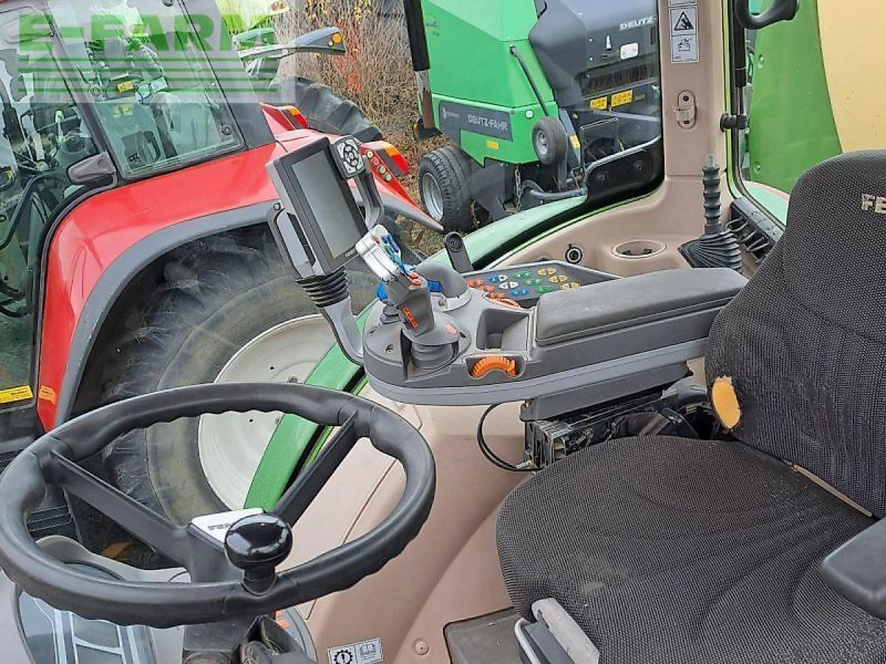 Farm tractor Fendt 724 vario power Power: picture 6