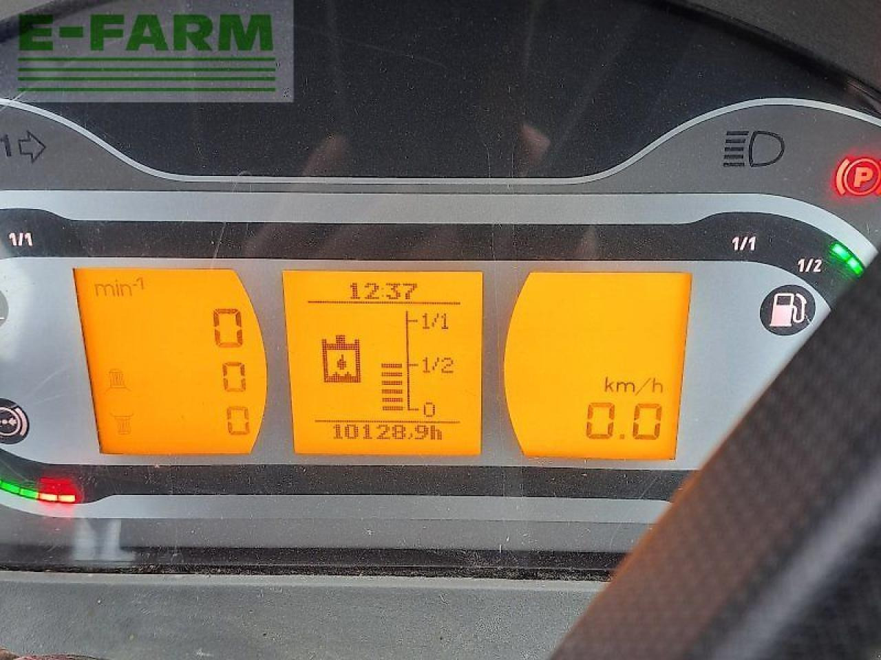 Farm tractor Fendt 724 vario power Power: picture 8