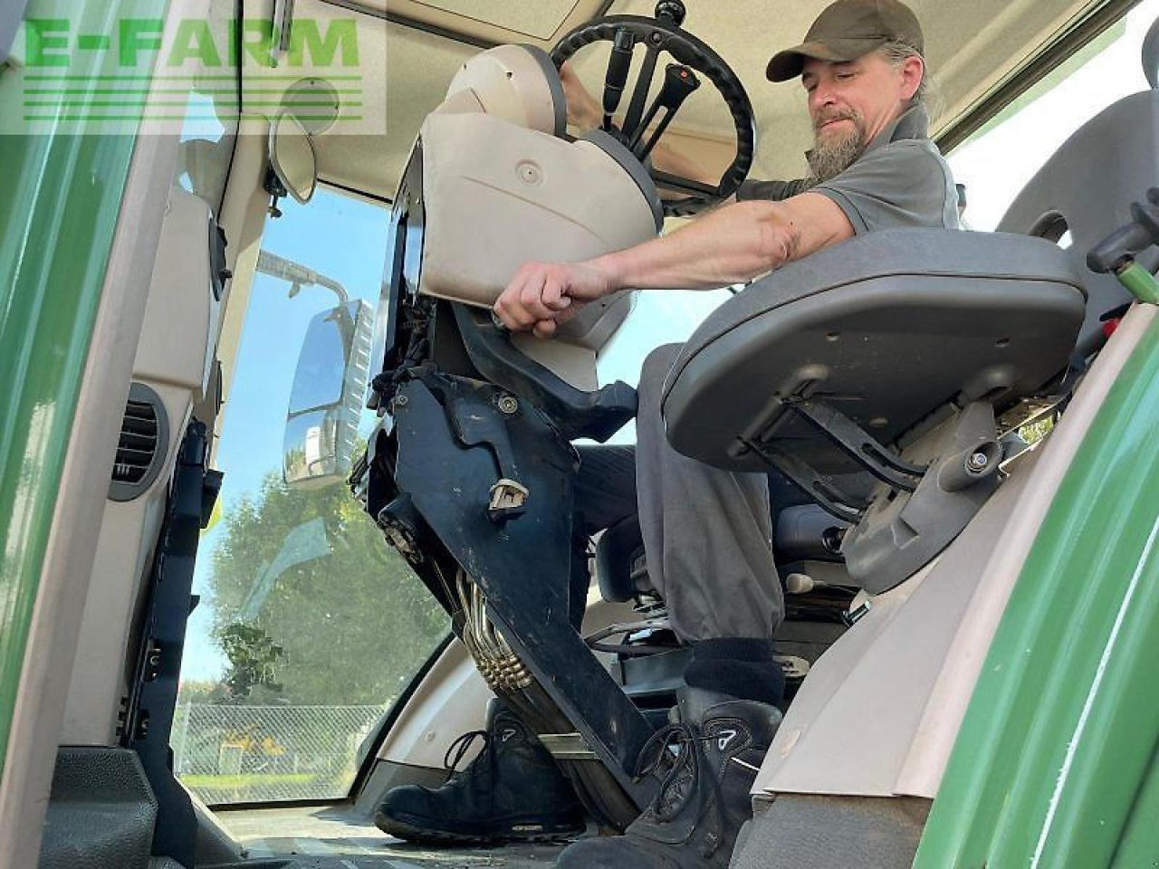 Farm tractor Fendt 828 vario profi plus rückfahreinrichtung ProfiPlus: picture 8