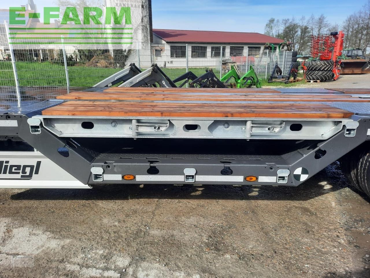 Fliegl dts 300 - Low loader trailer: picture 2 Fliegl dts 300 - Low loader trailer: picture 2