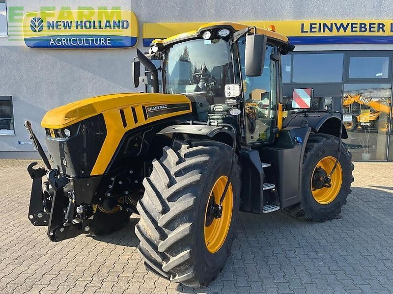 JCB 4220 fastrac - Farm tractor: picture 1 JCB 4220 fastrac - Farm tractor: picture 1