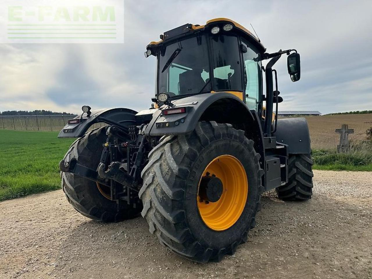 JCB fastrac 4220 - Farm tractor: picture 5 JCB fastrac 4220 - Farm tractor: picture 5