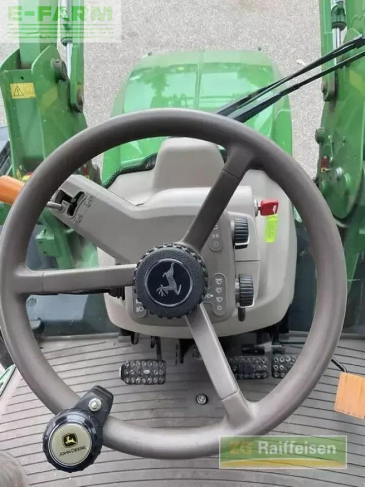 Farm tractor John Deere 5090 r: picture 11