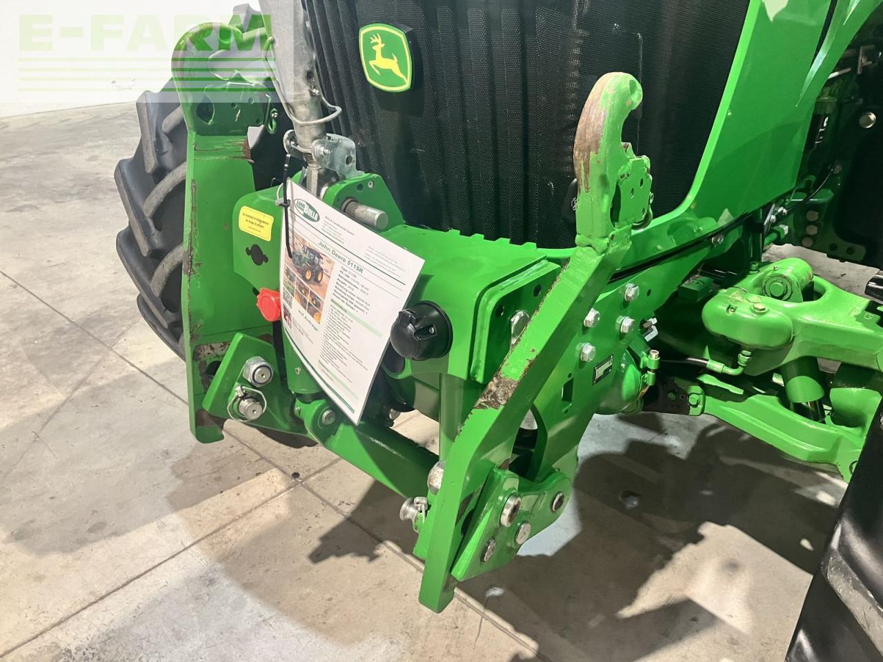 Farm tractor John Deere 5115r: picture 8