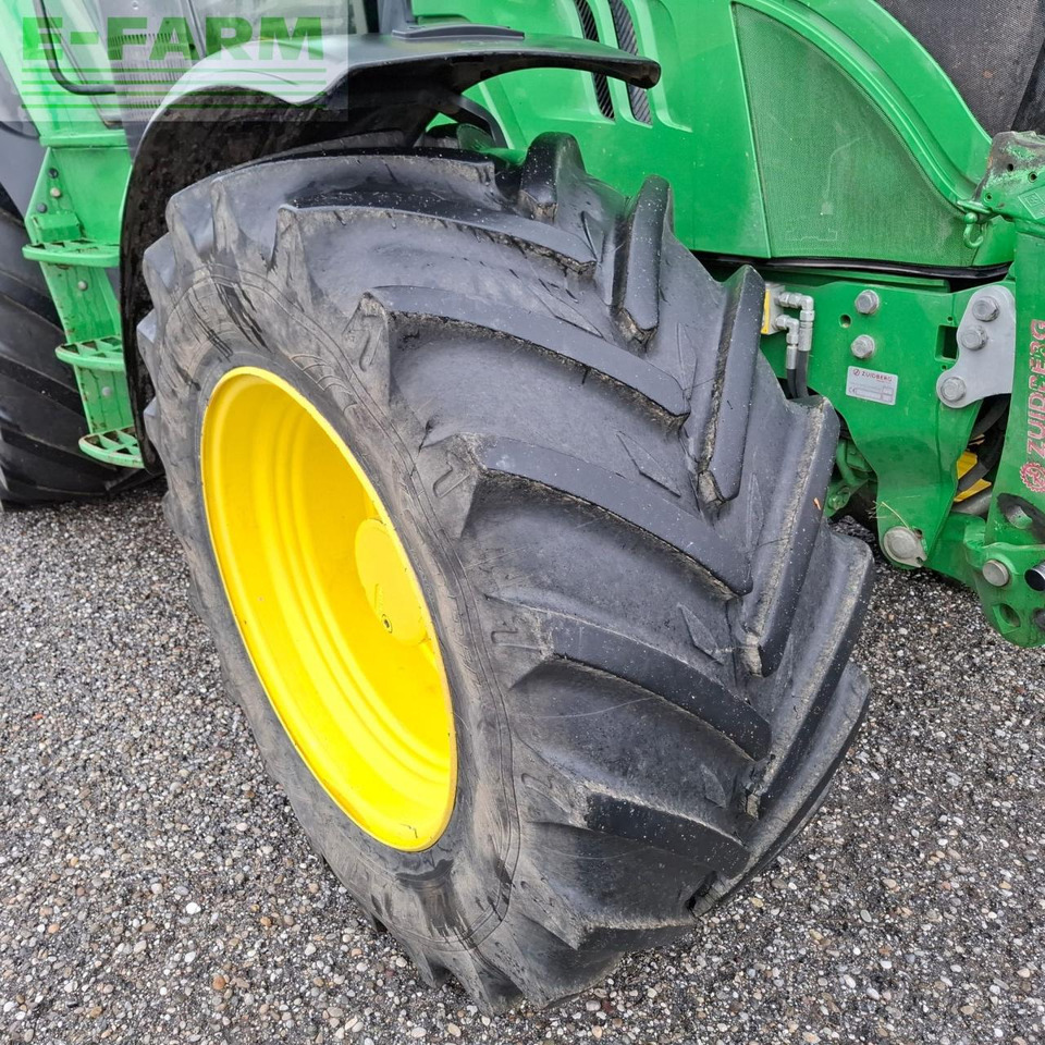 Farm tractor John Deere 6125 R: picture 21