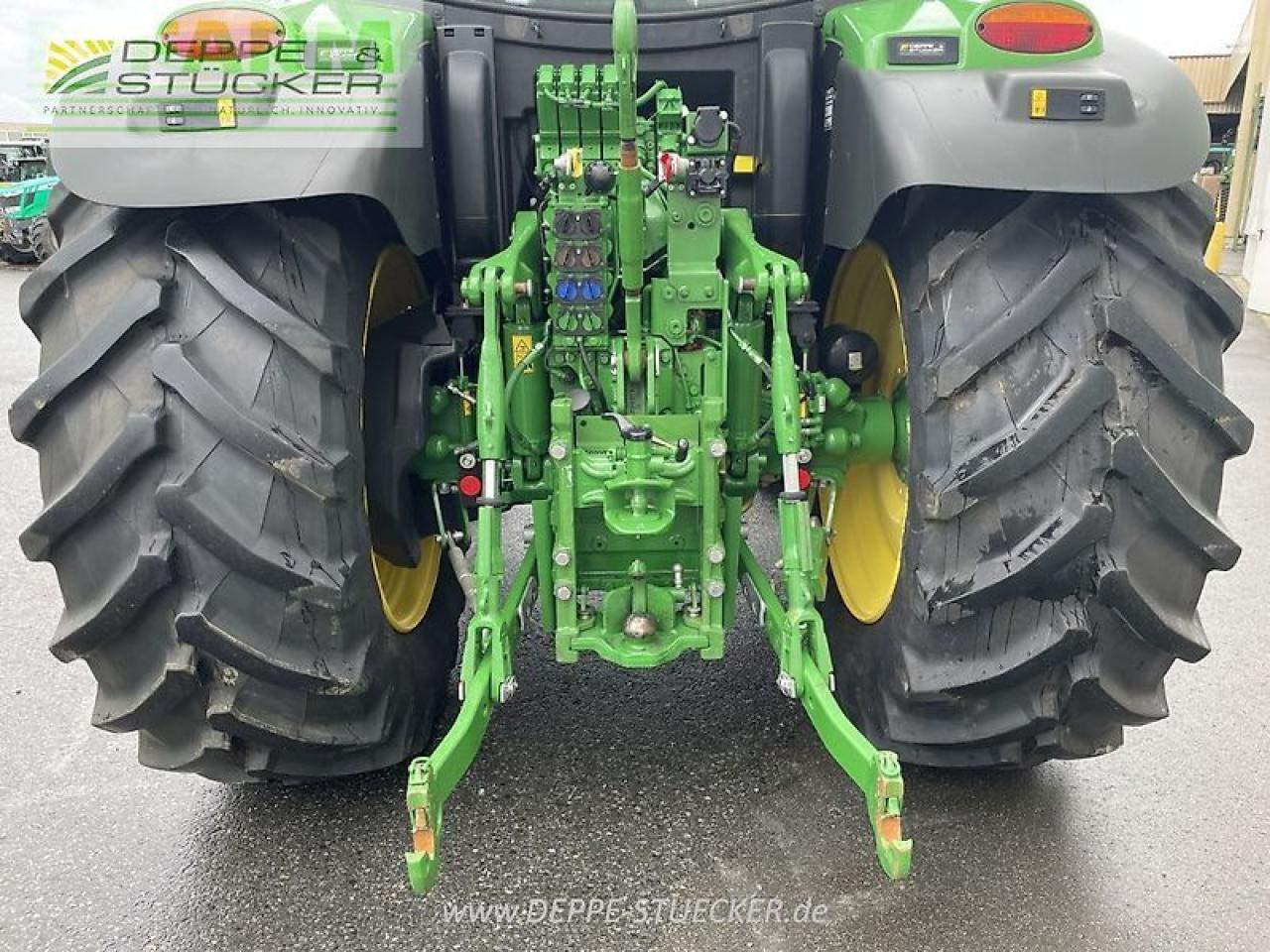 Farm tractor John Deere 6155r: picture 8