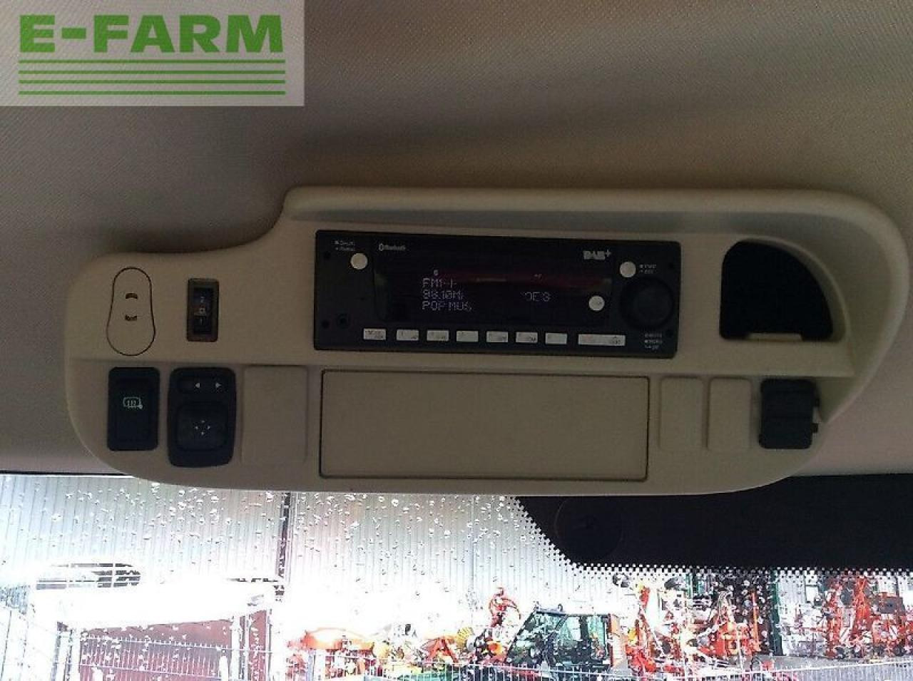 Farm tractor John Deere 6r 150: picture 14