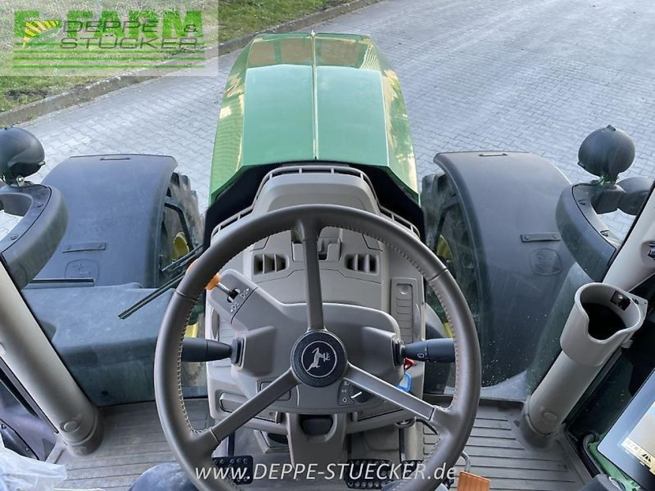 Farm tractor John Deere 6r 175: picture 7