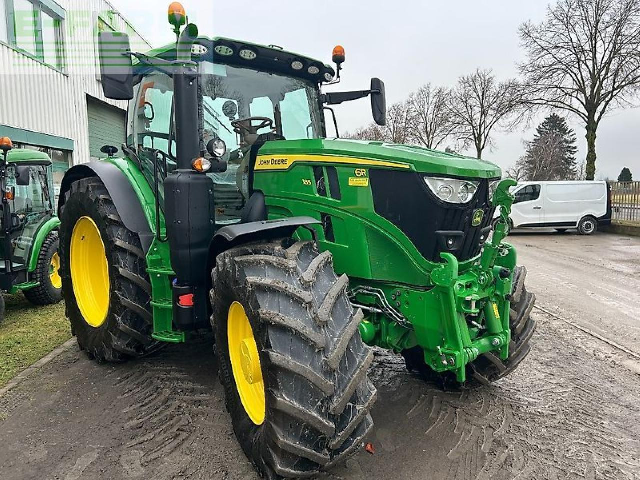 John Deere 6r 185 - Farm tractor: picture 3 John Deere 6r 185 - Farm tractor: picture 3