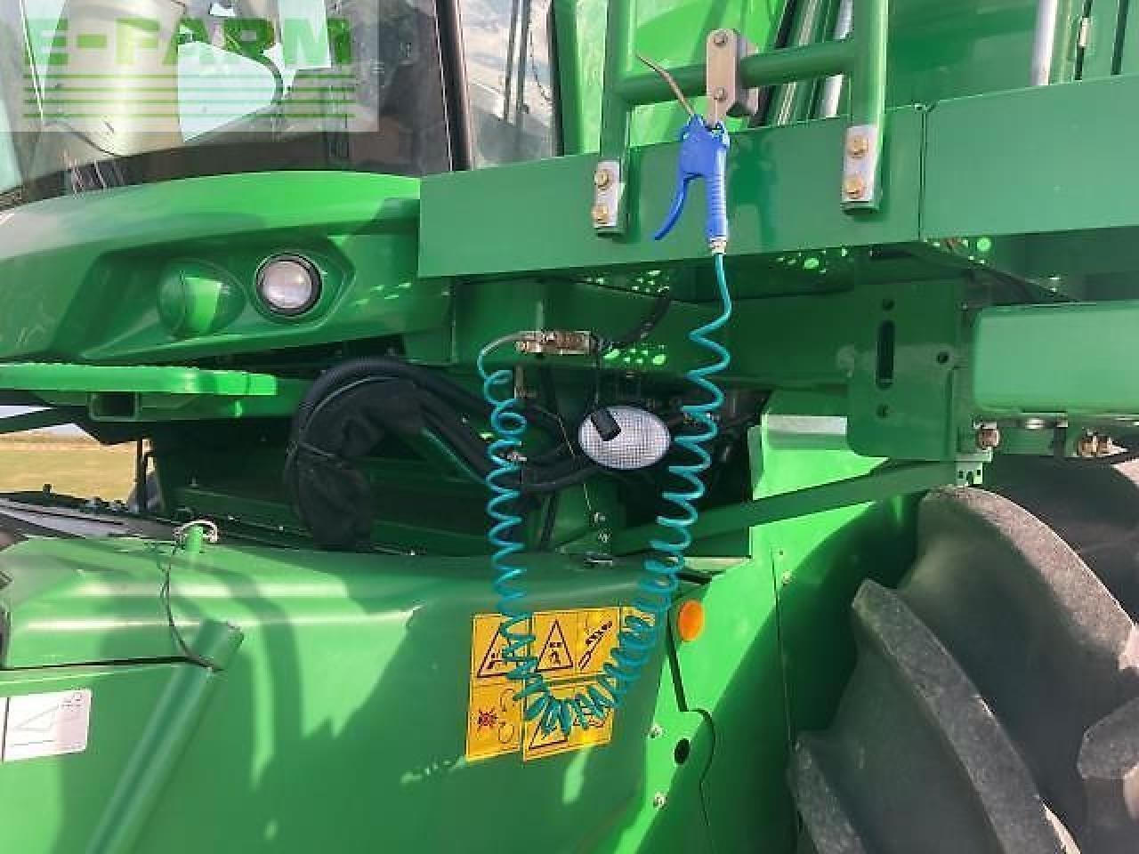 Combine harvester John Deere s690: picture 10