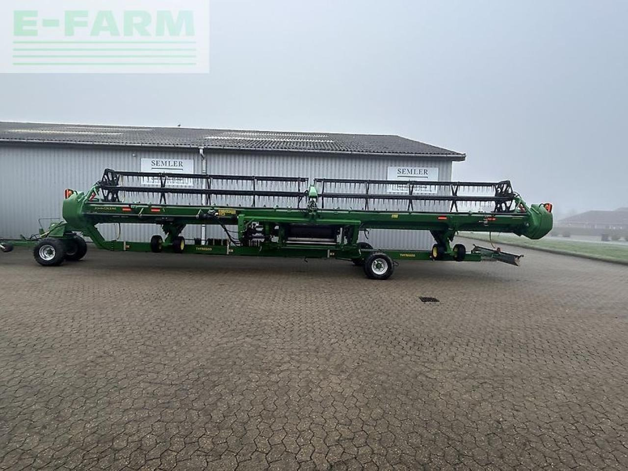 Combine harvester John Deere s690: picture 7