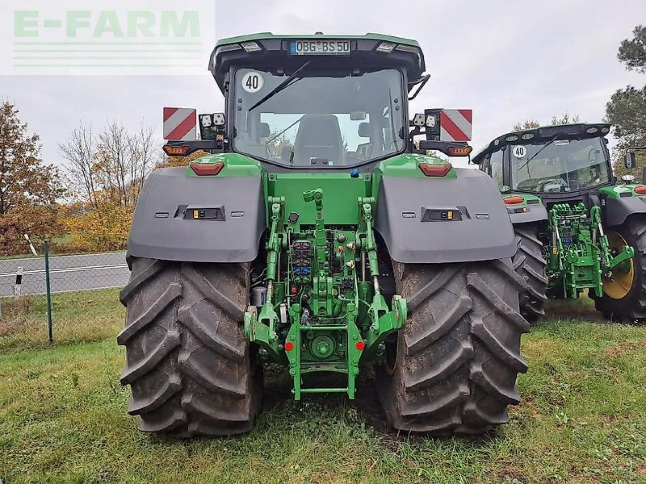 John Deere traktor 8r370 - Farm tractor: picture 3 John Deere traktor 8r370 - Farm tractor: picture 3