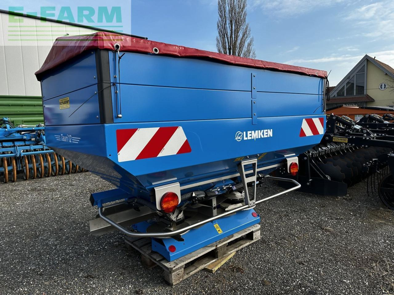 Lemken tauri 12/2150 - Fertilizer spreader: picture 1 Lemken tauri 12/2150 - Fertilizer spreader: picture 1