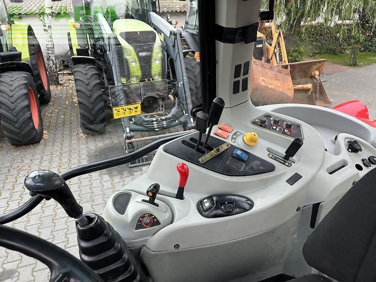 Farm tractor Massey Ferguson 5455 dyna-4 + massey ferguson 955: picture 11 Farm tractor Massey Ferguson 5455 dyna-4 + massey ferguson 955: picture 11