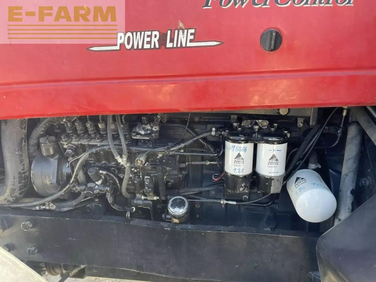 Massey Ferguson 8250-4 - Farm tractor: picture 3 Massey Ferguson 8250-4 - Farm tractor: picture 3