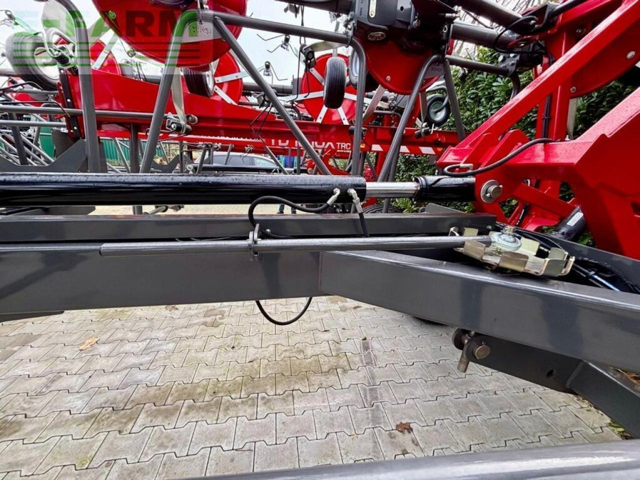 Tedder/ Rake Massey Ferguson td 1310 x trc, wie neu !: picture 6 Tedder/ Rake Massey Ferguson td 1310 x trc, wie neu !: picture 6