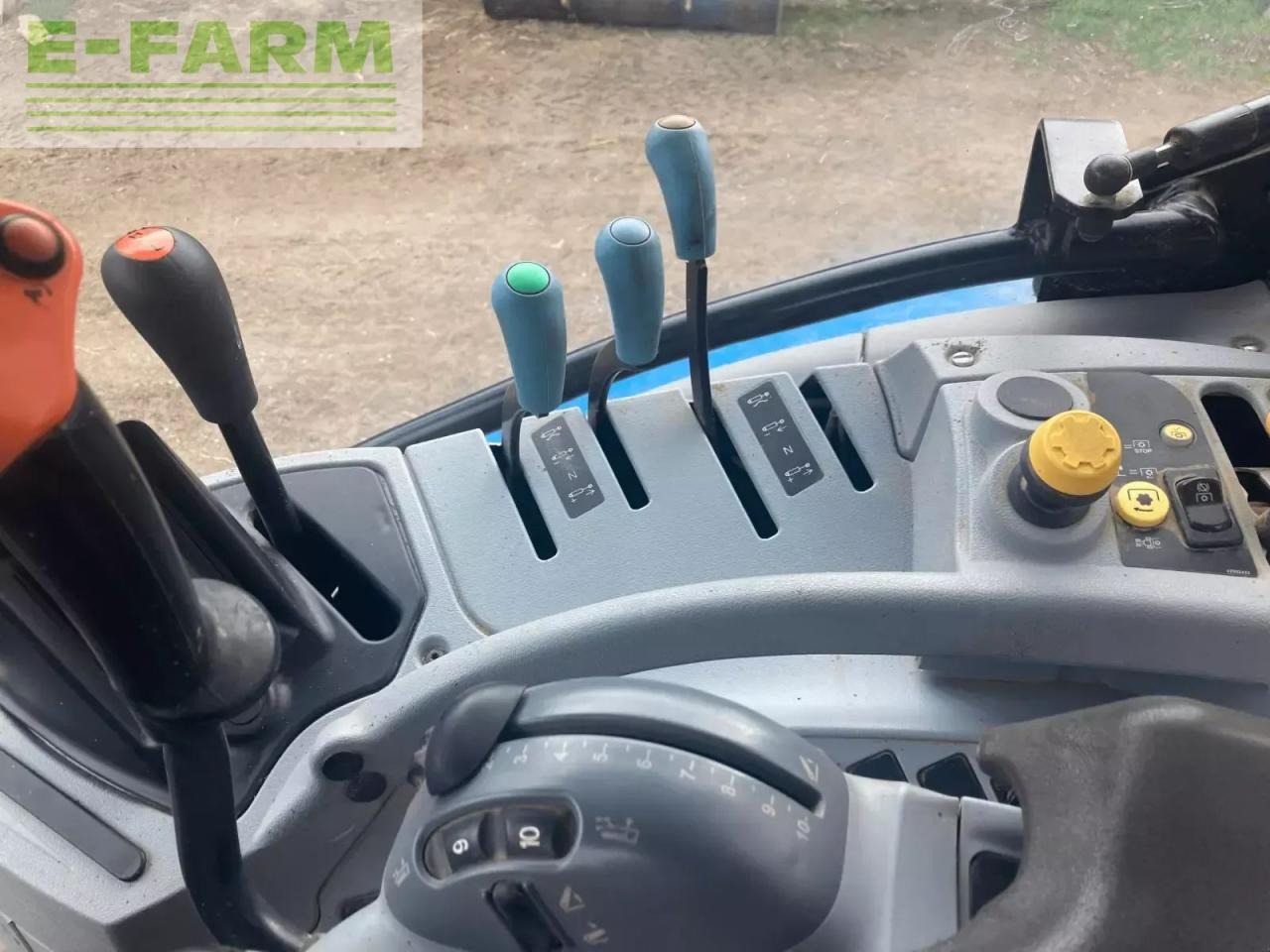Farm tractor New Holland t6.125 electrocommand t4b: picture 7