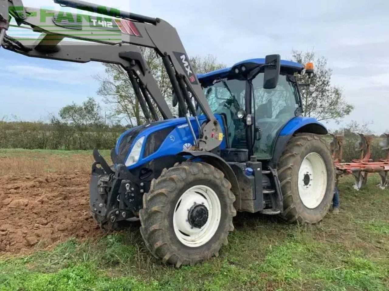 New Holland t6-155ac - Farm tractor: picture 4 New Holland t6-155ac - Farm tractor: picture 4