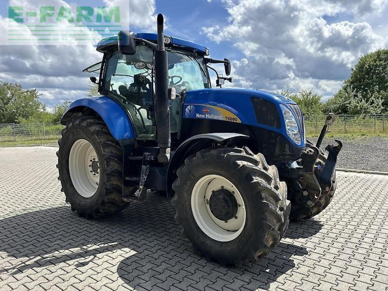 Farm tractor New Holland t6090 power command: picture 12