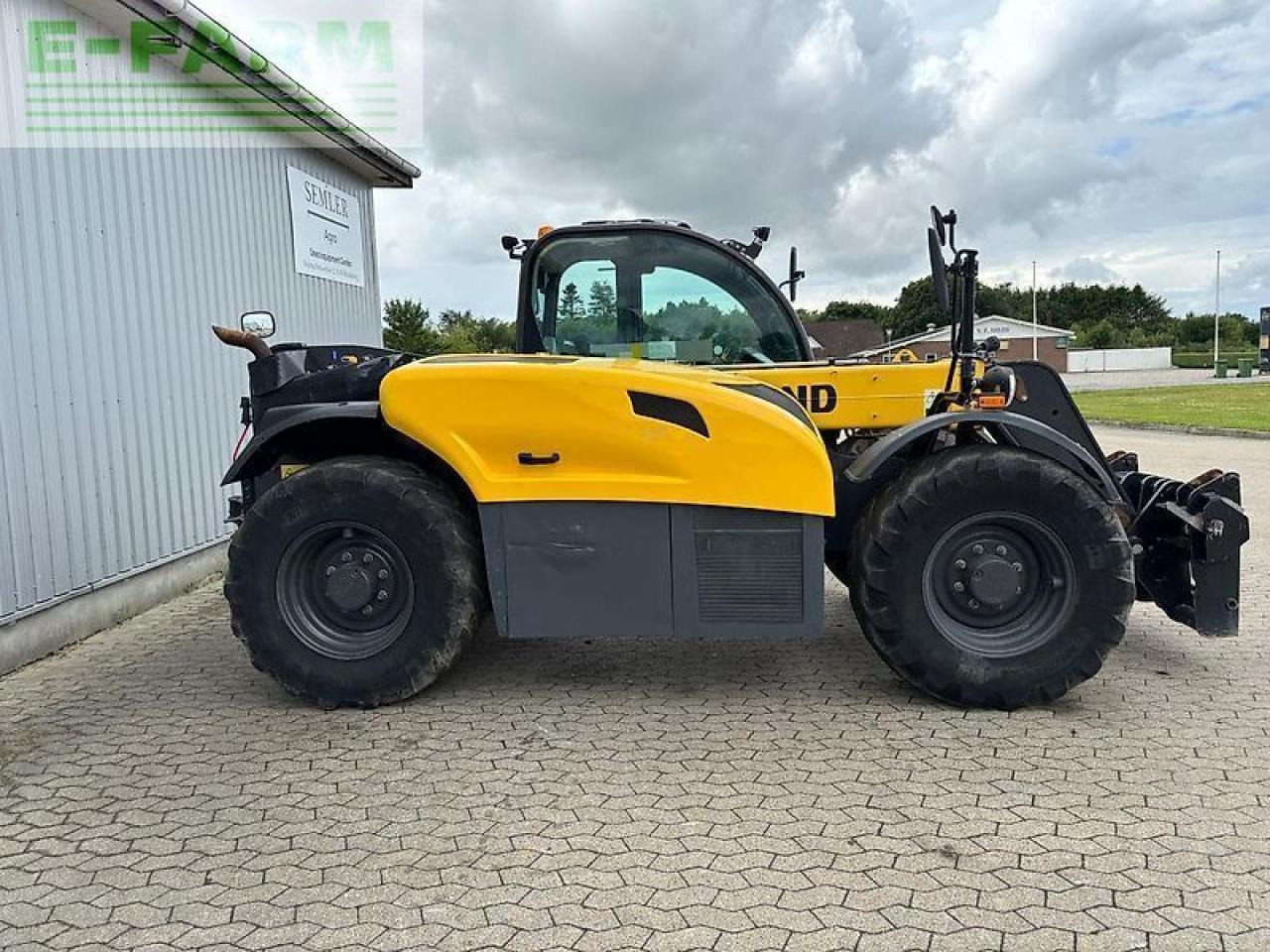Telescopic handler New Holland th 7.42: picture 17