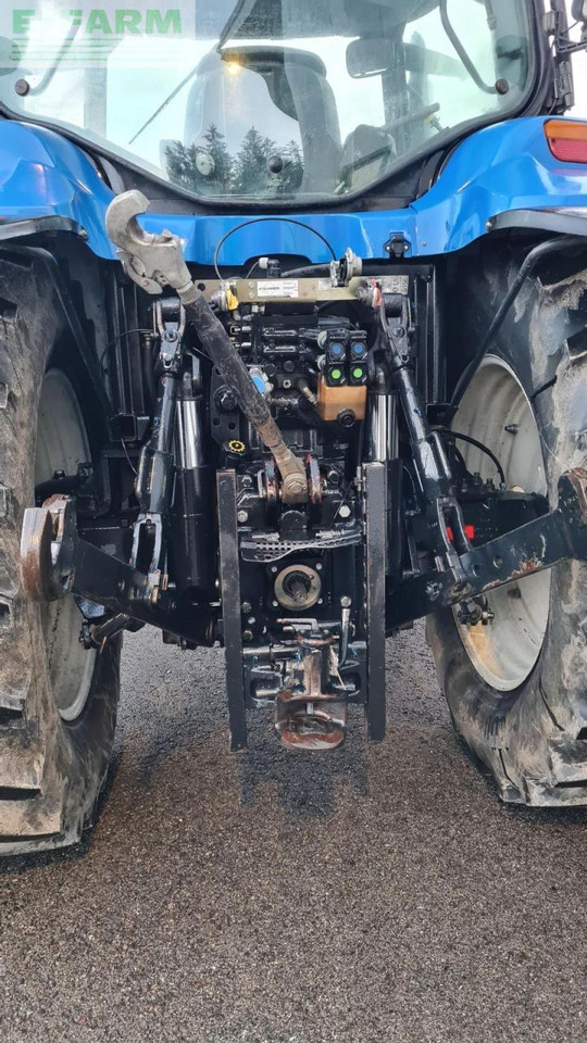 Farm tractor New Holland ts115a: picture 12