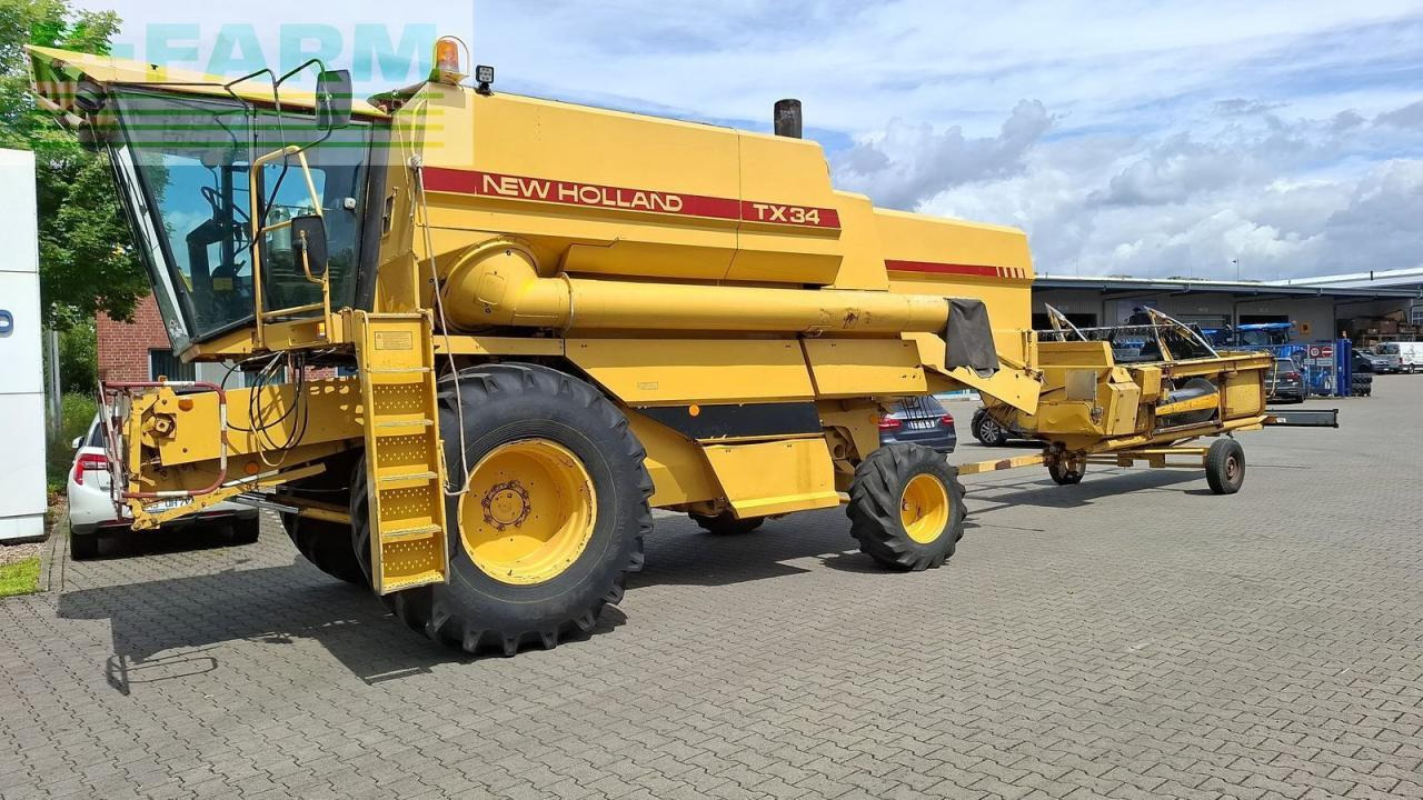 New Holland tx 34 / tx34 - Combine harvester: picture 5 New Holland tx 34 / tx34 - Combine harvester: picture 5
