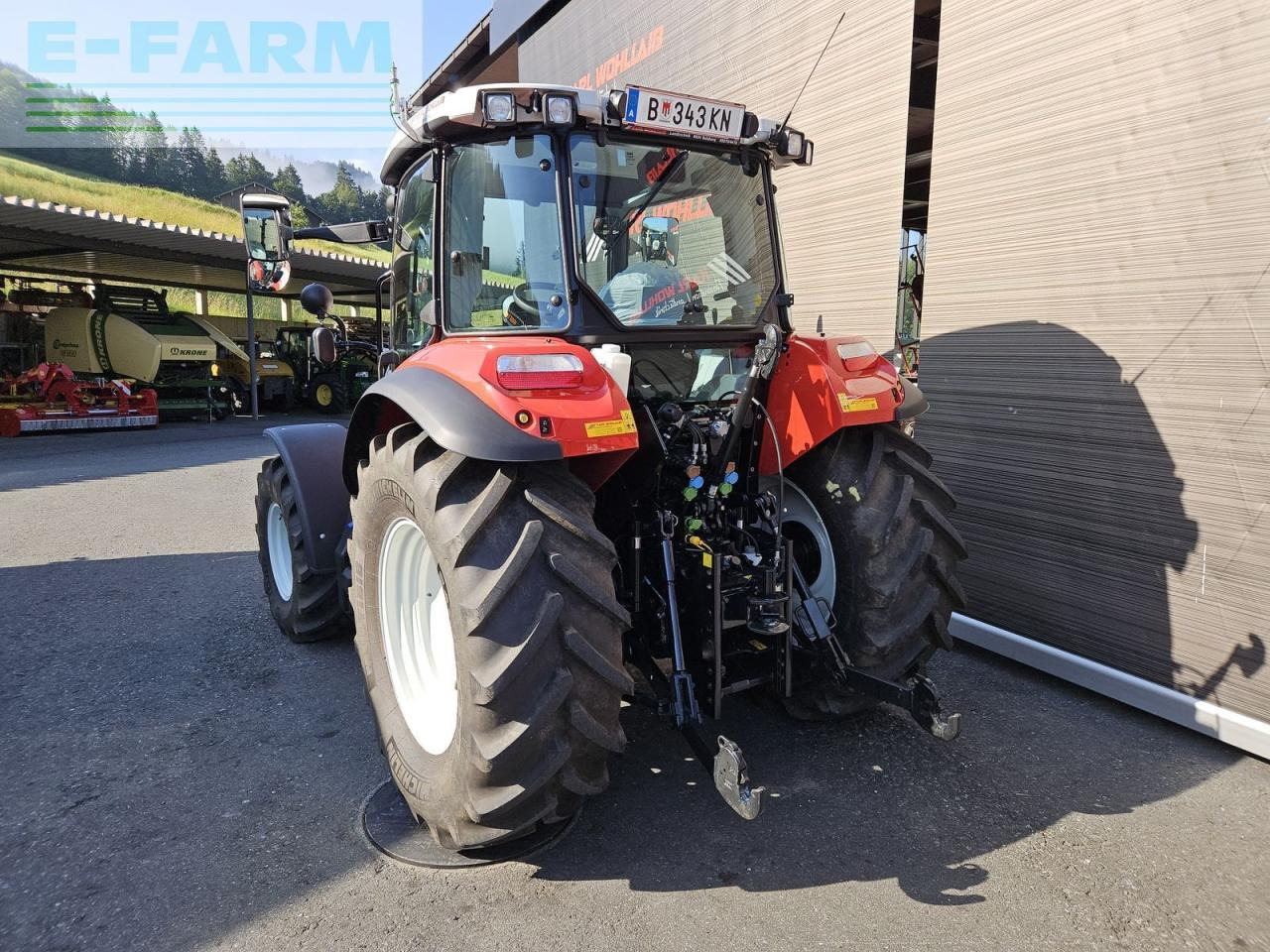 Farm tractor Steyr 4110 kompakt (stage v): picture 8