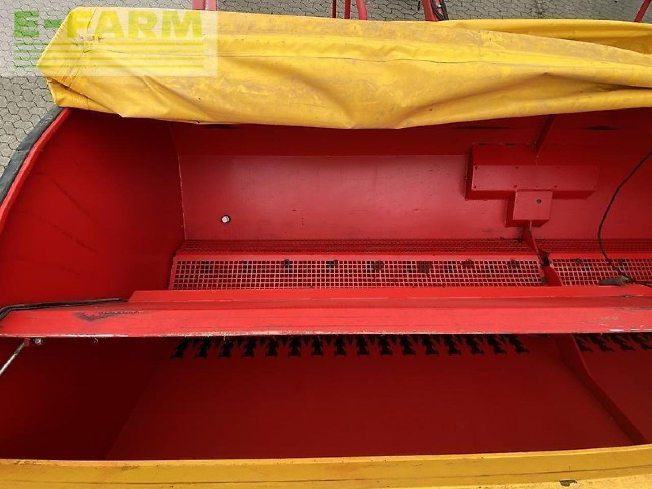 Seed drill Väderstad rapid 400c: picture 15
