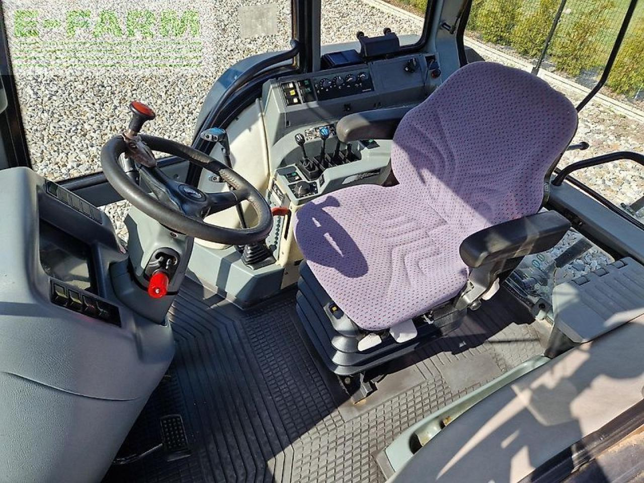 Farm tractor Valtra 8050 hitech HiTech: picture 6