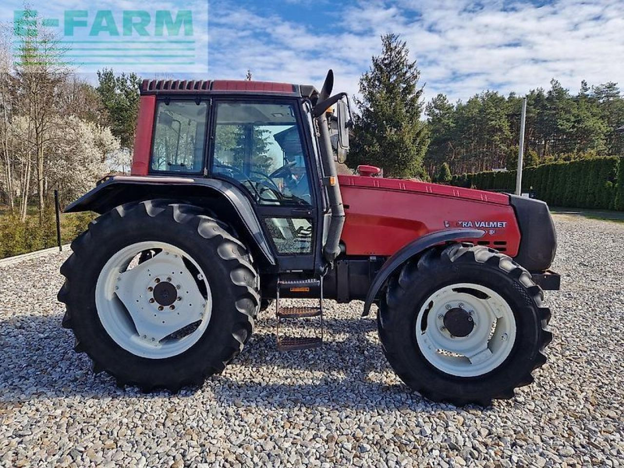 Farm tractor Valtra 8050 hitech HiTech: picture 18