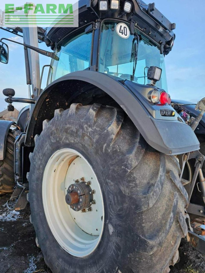 Farm tractor Valtra S294: picture 16