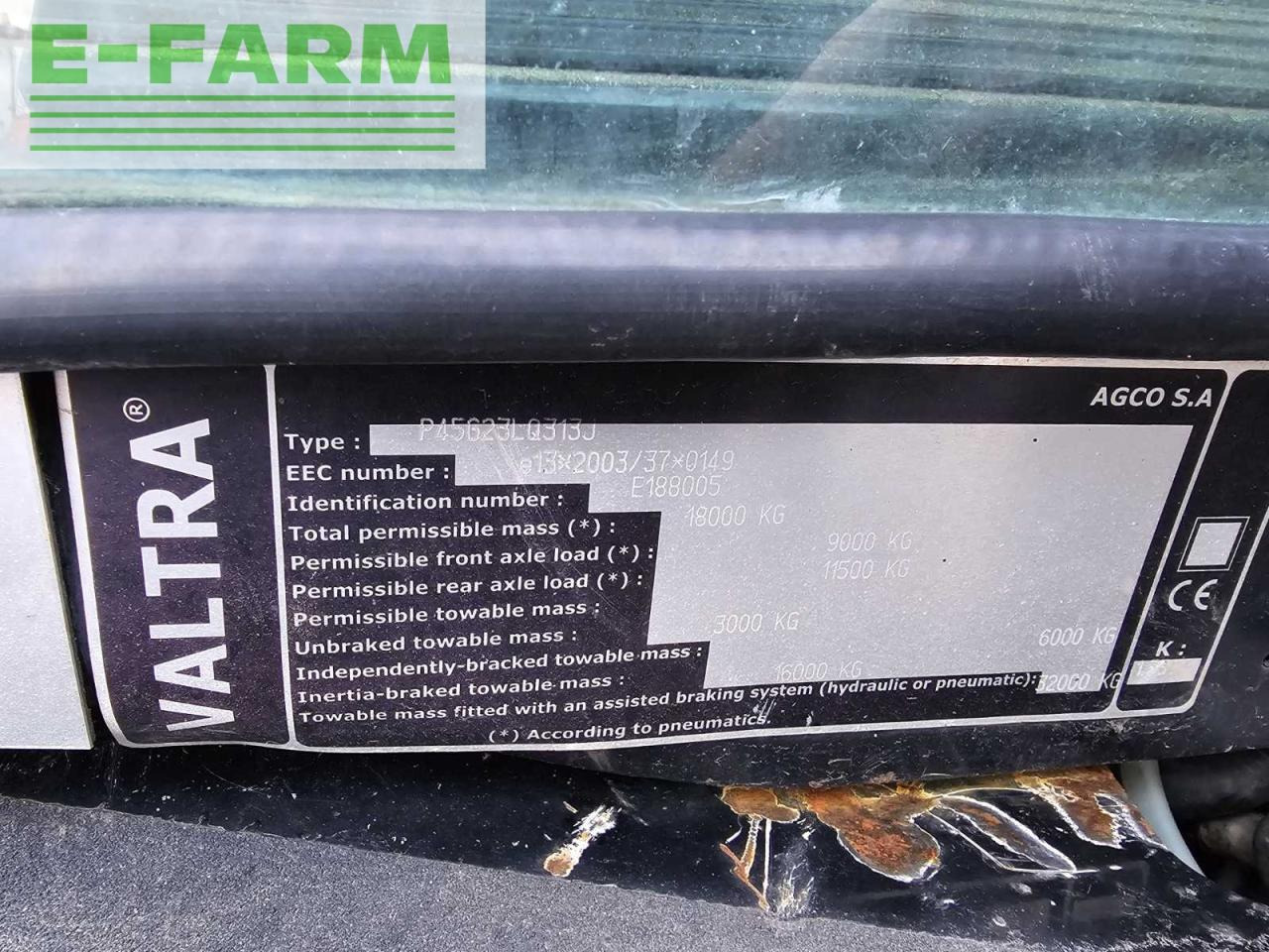 Farm tractor Valtra S294: picture 15