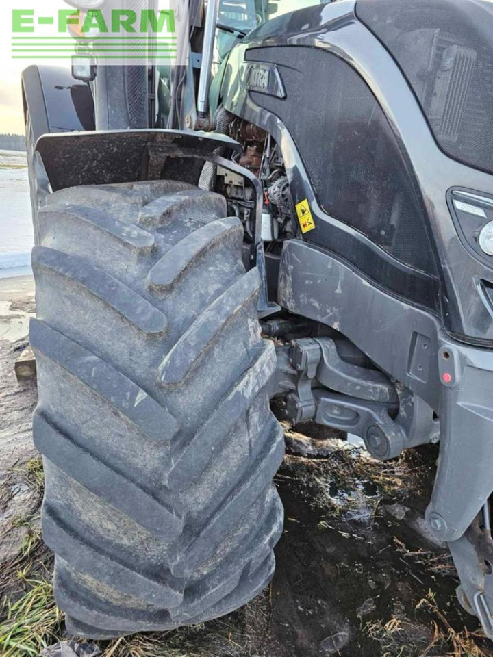 Farm tractor Valtra S294: picture 14