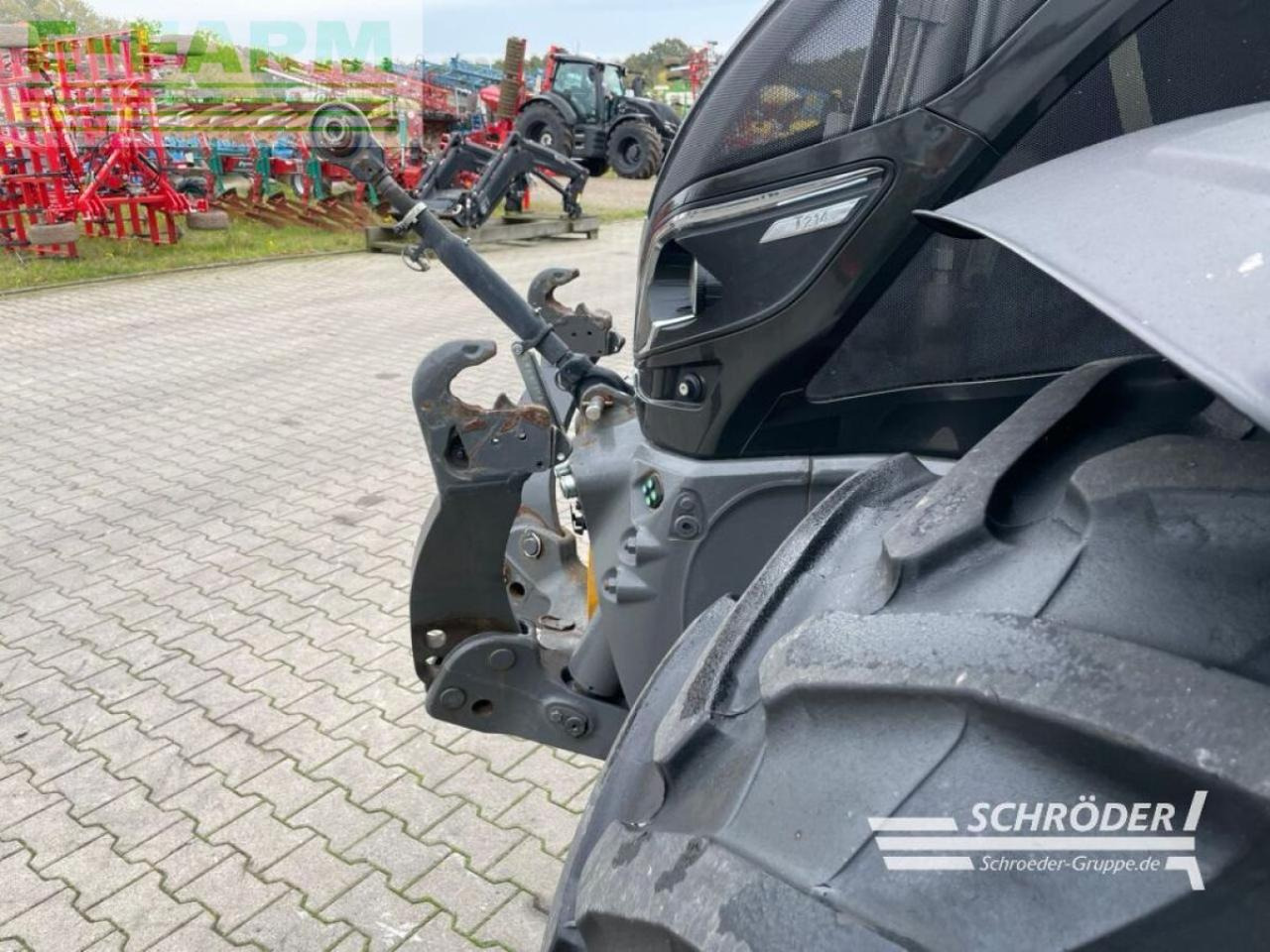 Farm tractor Valtra t 214 d smarttouch + rtk: picture 9